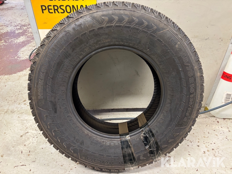 Dubbat vinterdäck Nokian Hakkapelitta LT2 1 st