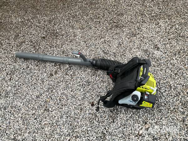 Lövblås Ryobi Powr XT