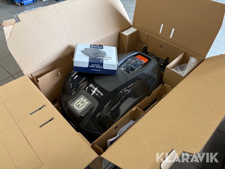 Robotgräsklippare Husqvarna Auto Mower 410XE Nera med EPOS
