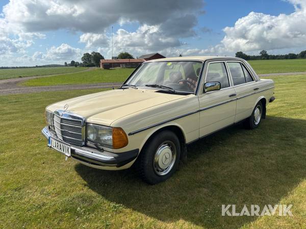 Mercedes-Benz 200
