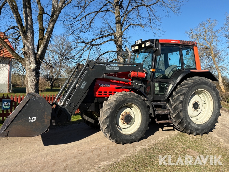 Traktor Valtra 6350-4 twintrac & lastare