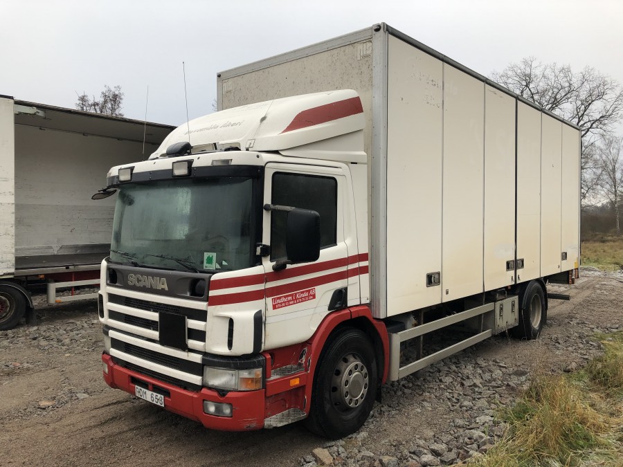 SCANIA P94 Skåpbil