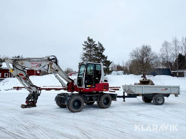 Grävmaskin Takeuchi TB295W med vagn och redskap