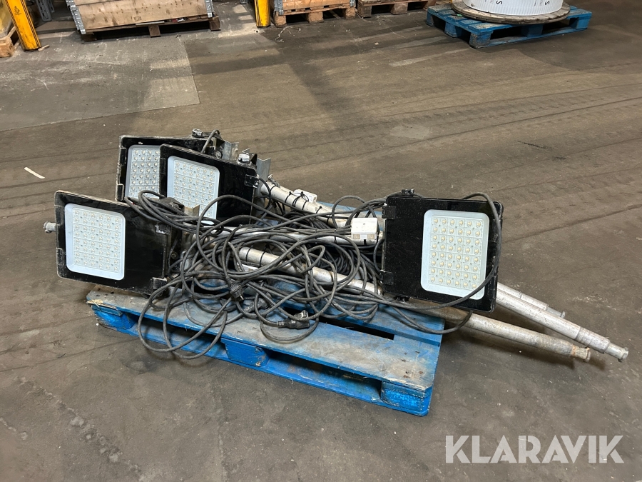Arbetsbelysning på stång Rohs LED 4 st