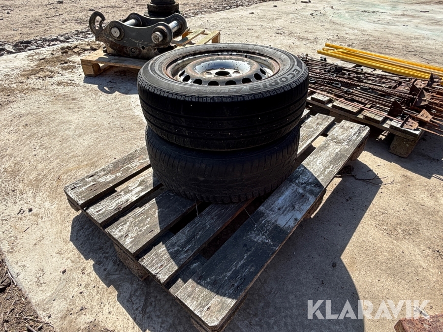 Däck med fälg 195/65R15 - 2st