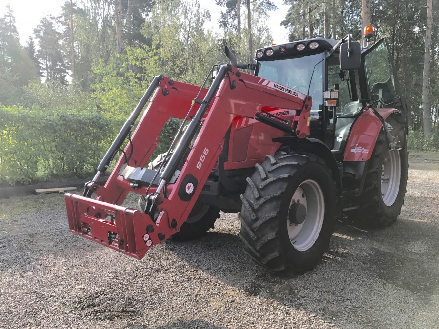 Traktor Massey Ferguson 5480