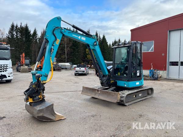 Grävmaskin Airman AX48U-5 med redskap