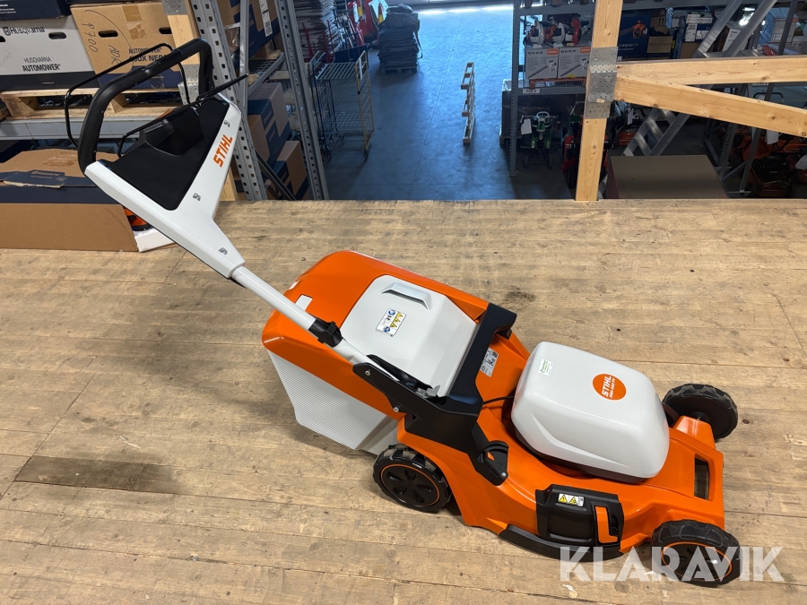 Gräsklippare Stihl RMA 453.3 PV oanvänd
