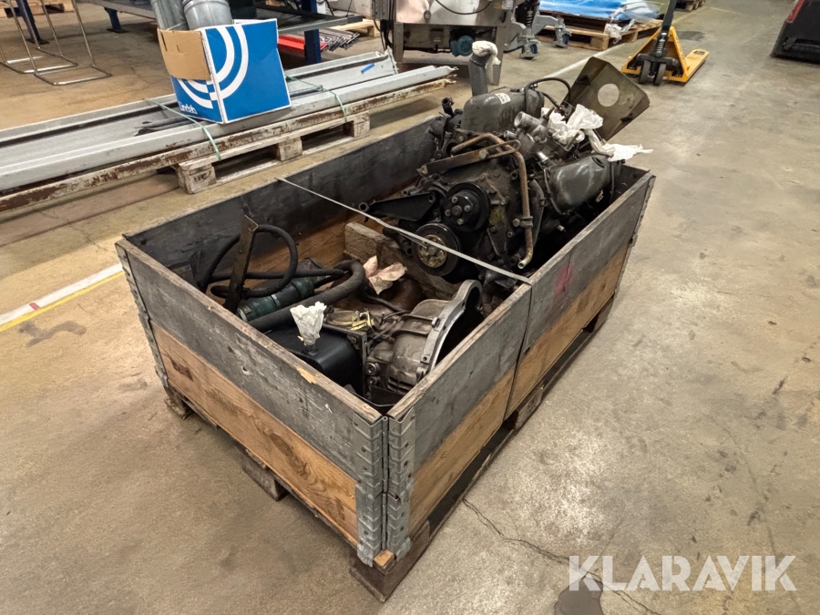Motor + växellåda till bandvagn Hägglund BV 206