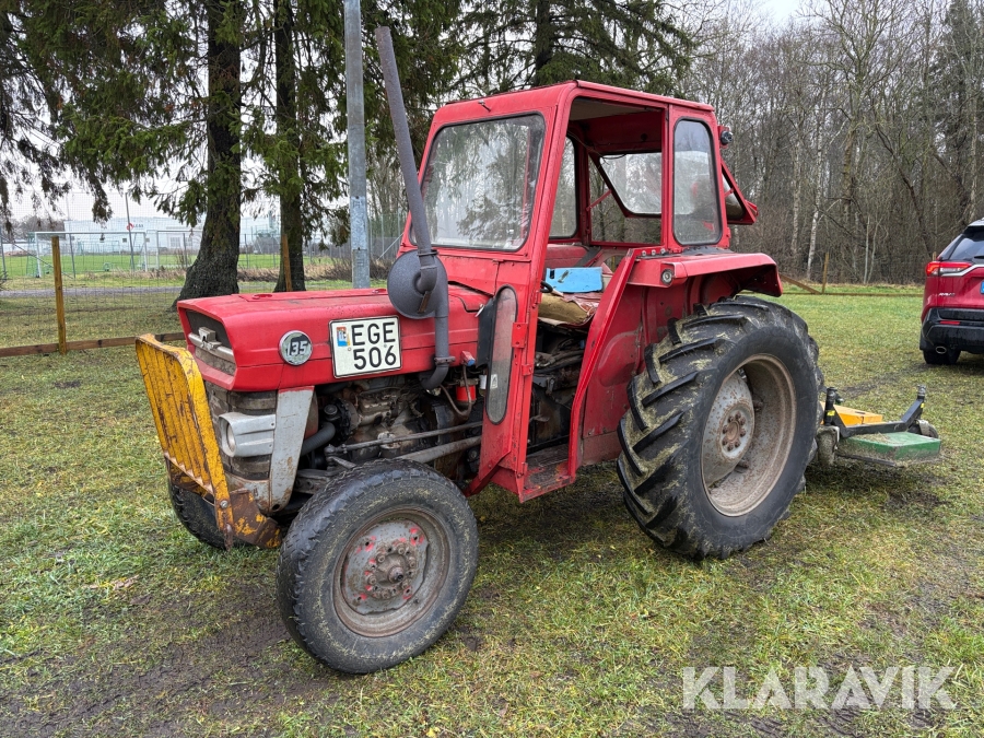 Traktor Massey Ferguson 135 med Betesputs Kellfri
