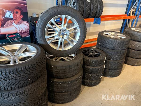 Vinterhjul 4 st Perelli Scorpion till Volvo