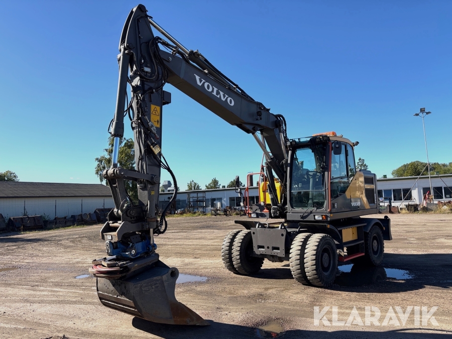 Hjulgrävmaskin Volvo EW160E med tiltrotator/grip, redskap & kärra