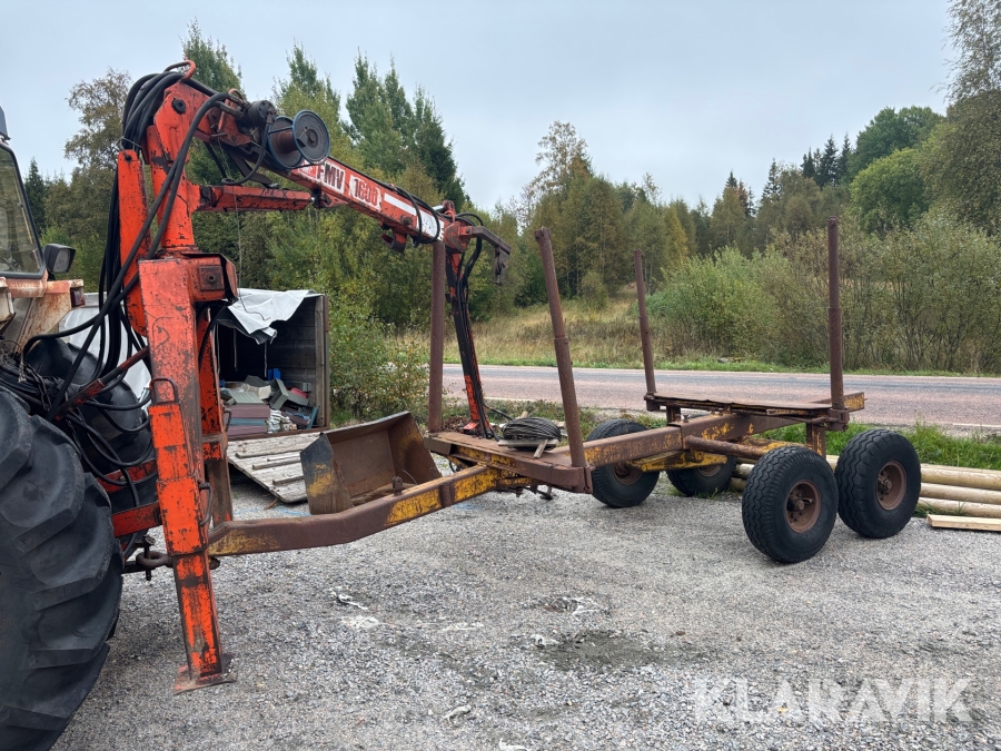 Skogsvagn Rottne & FMV 485 & 1600 med griplastare på trepunkt