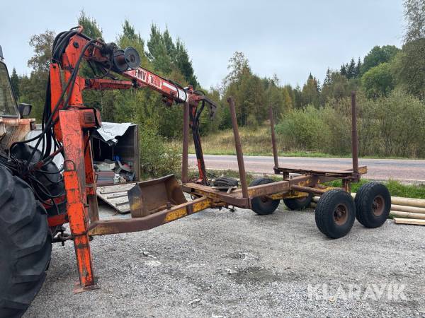 Skogsvagn Rottne & FMV 485 & 1600 med griplastare på trepunkt