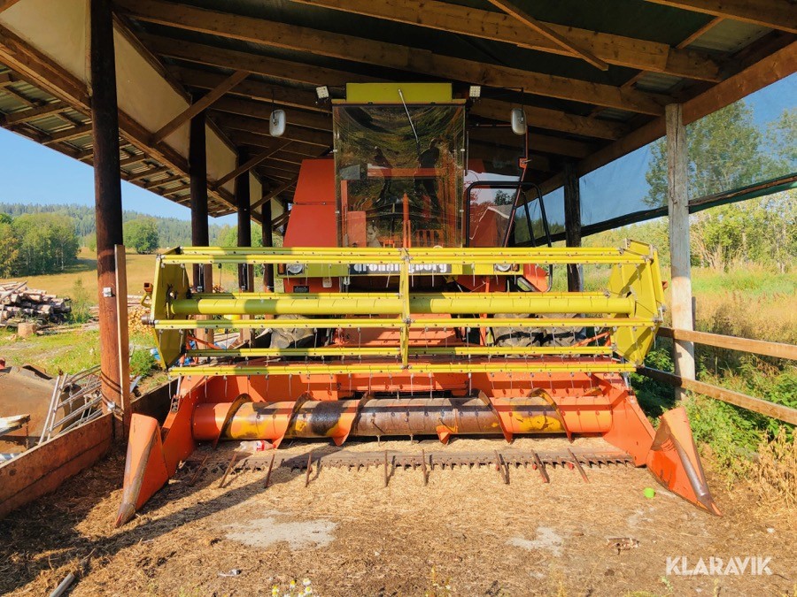 Skördetröska Dronningborg D4000S