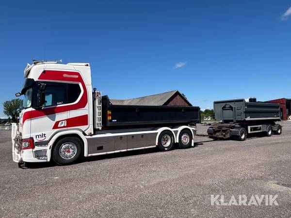 Lastväxlare / ekipage Scania R580 6x2 med roadex släp och flak