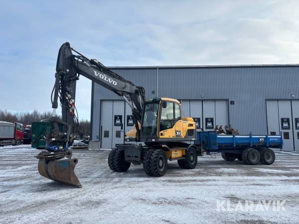 Grävmaskin Volvo EW140D med tiltrotator Vagn och redskap
