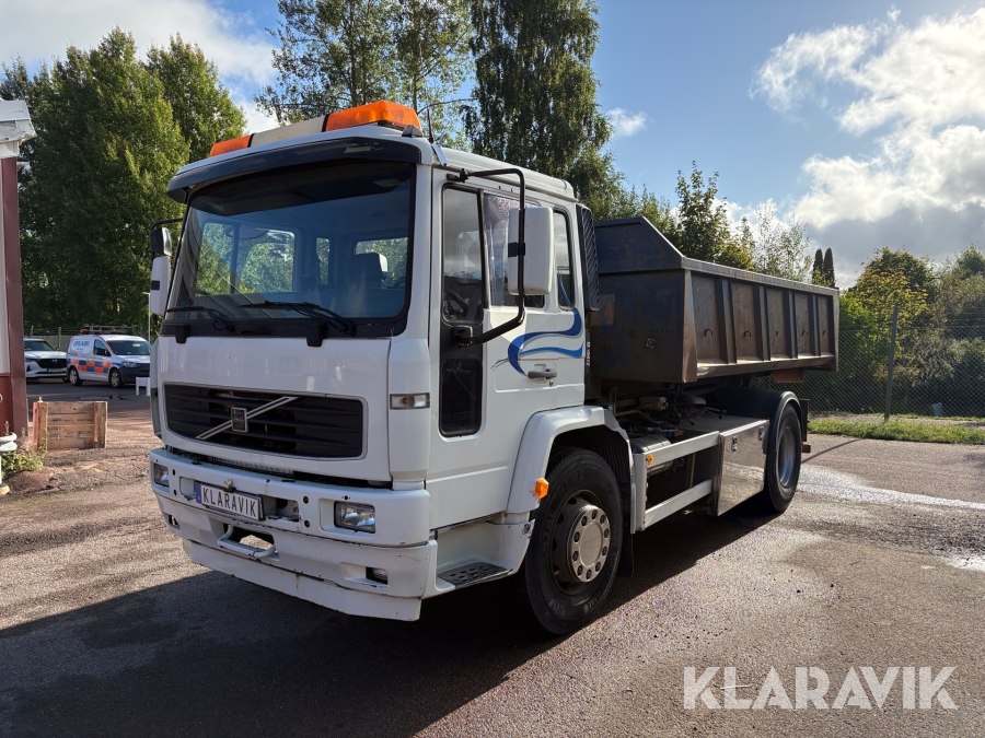 Lastväxlare Volvo FL6 med flak