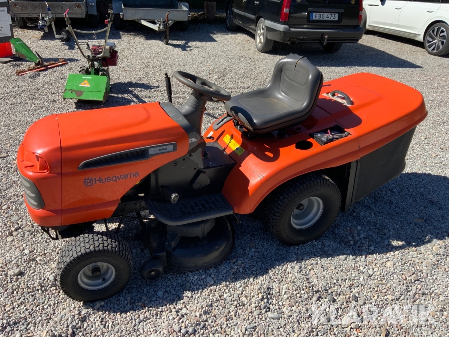 Åkgräsklippare Husqvarna CTH151 hydrostat med uppsamlare