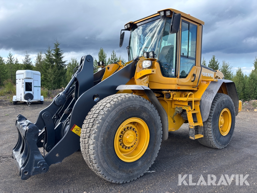 Hjullastare Volvo L70F med Vikplog