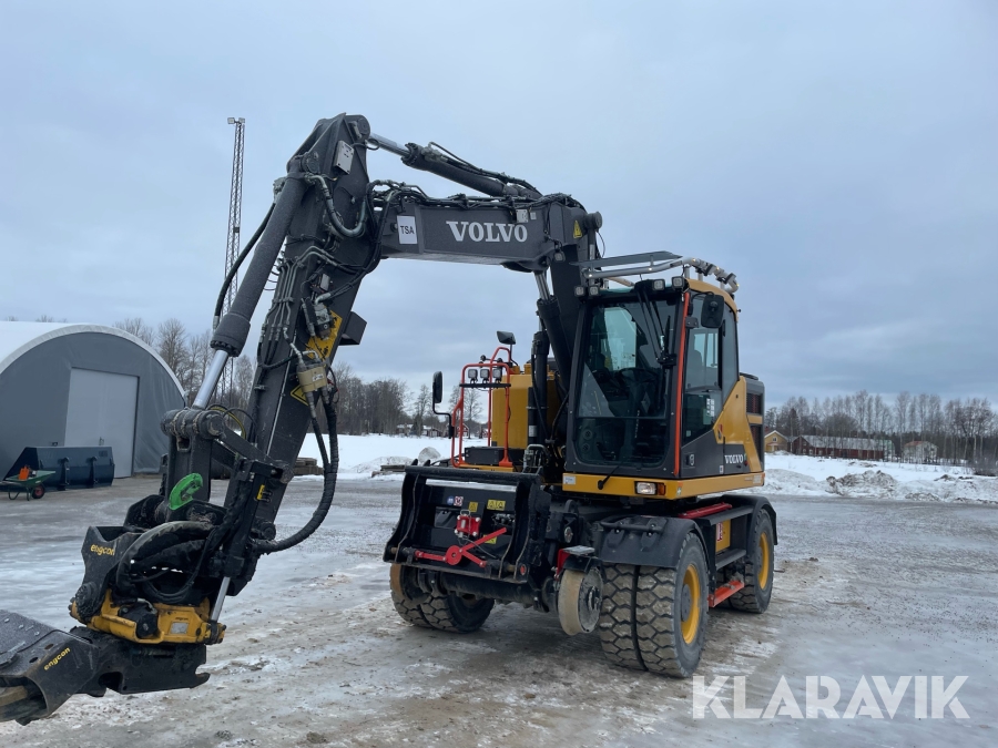 Grävmaskin Volvo EWR150E med Spår Rälshjuls utrustning