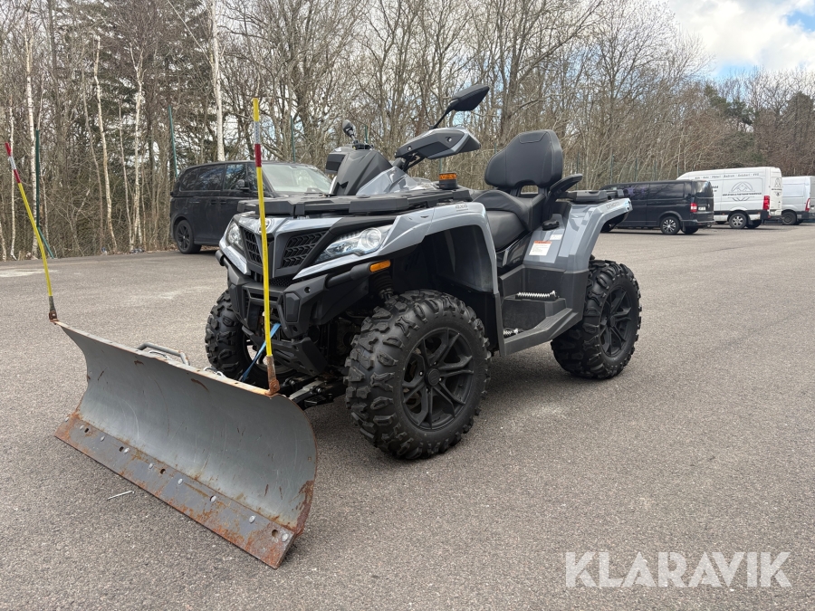 Fyrhjuling med vinterredskap Cforce 850XC grey edition