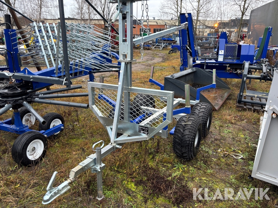 Skogsvagn Bonnet Myran med kran