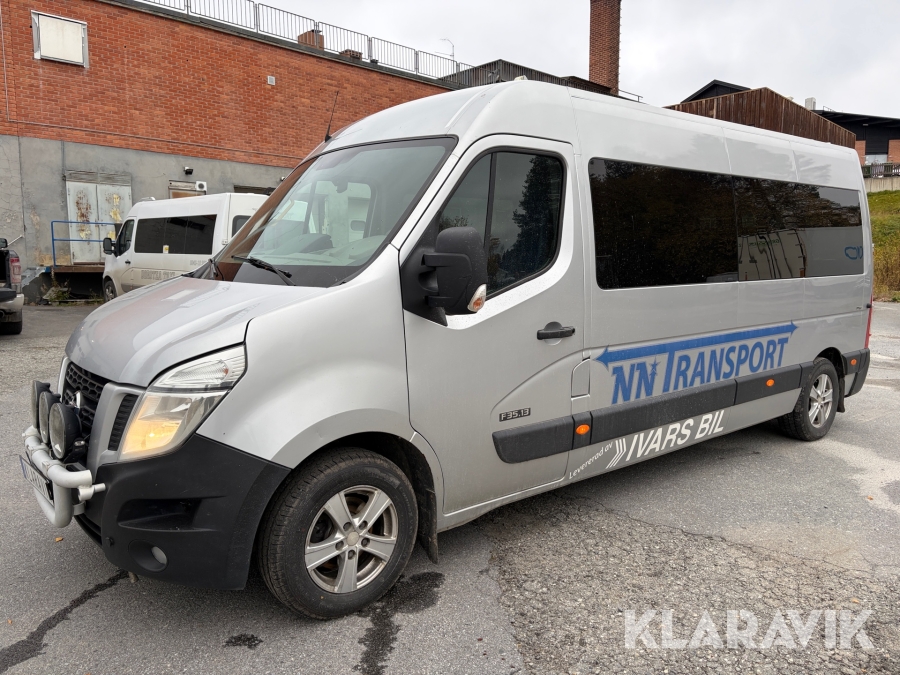 Minibuss Nissan NV400 dCi 125 med rullstolsramp