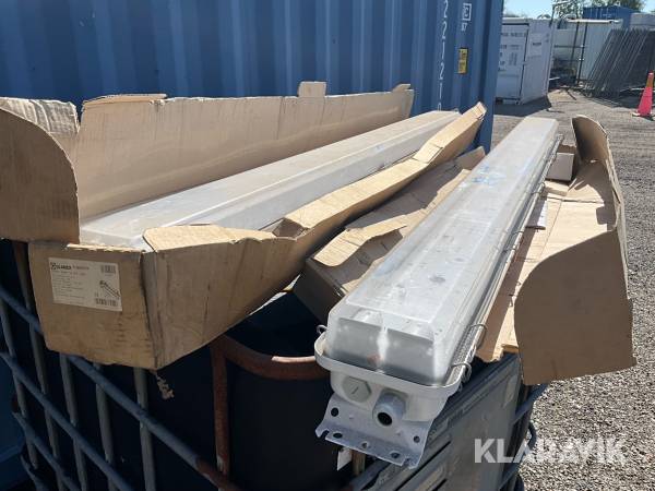 Lysrörsarmaturer Glamox 2x58W 2 st