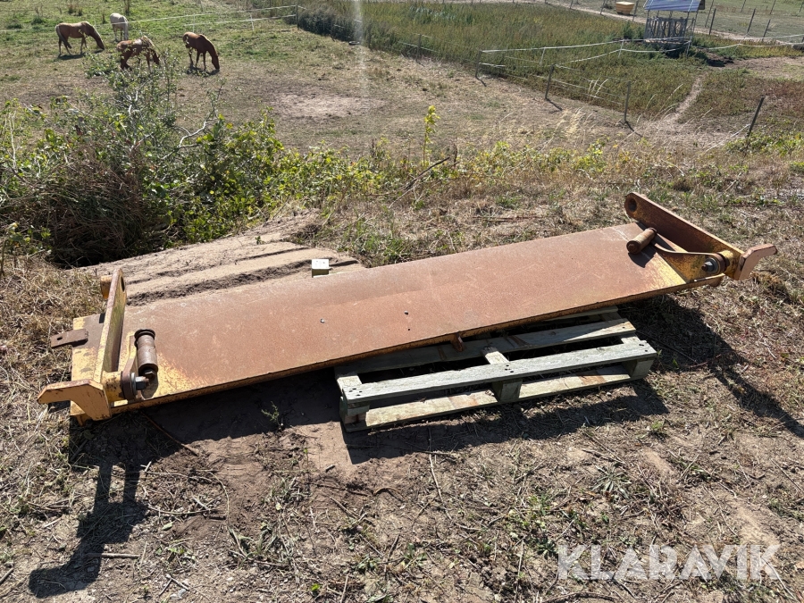 Överhängd baklämm Volvo A25 D/E