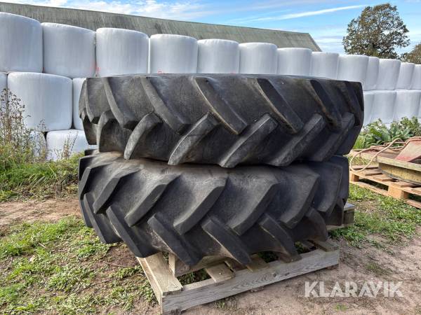 Dubbelmontage Michelin 14.9-38