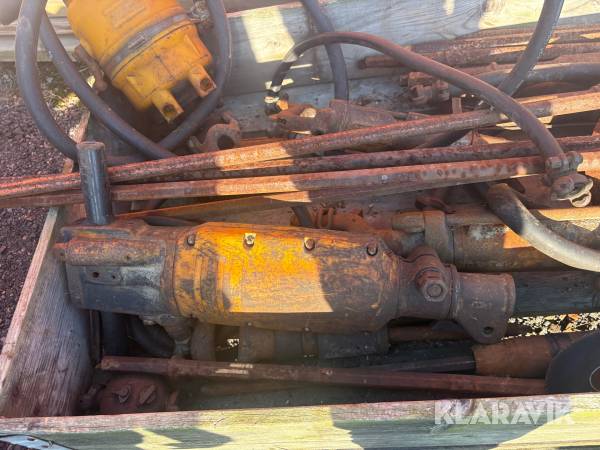 Luftdriven  borrmaskin samt bilningsmaskin Atlas Copco
