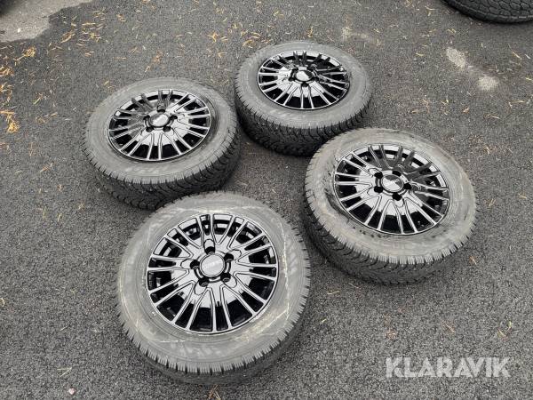 Vinterdäck på fälg Nokian Hakkapeliitta C4 205/65R16C 4st