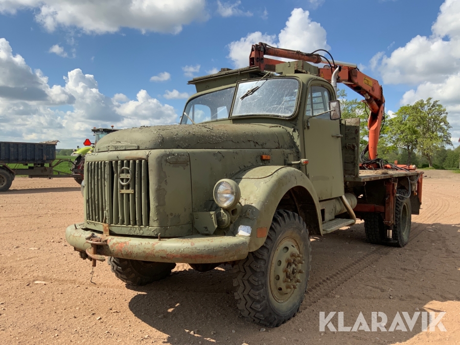 Veteranlastbil Volvo Viking L 385 med Hiab kran
