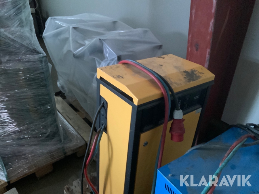Laddare för truckbatterier Micropower STC 48/125