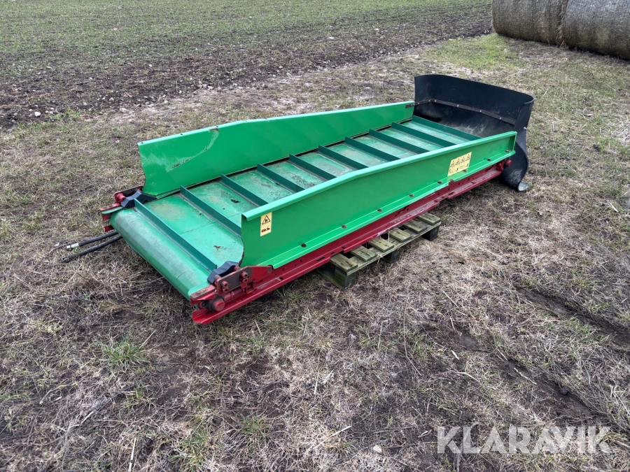 Sidoelevator till strautmann mixervagn