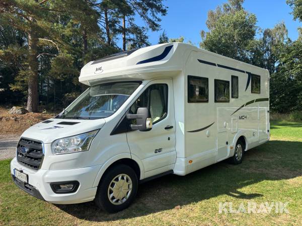 Husbil Ford McLouis MC4 281, Queenbed