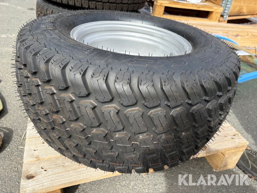 Däck till Redskapsbärare Holder Carlisle 345/60-15 NHS