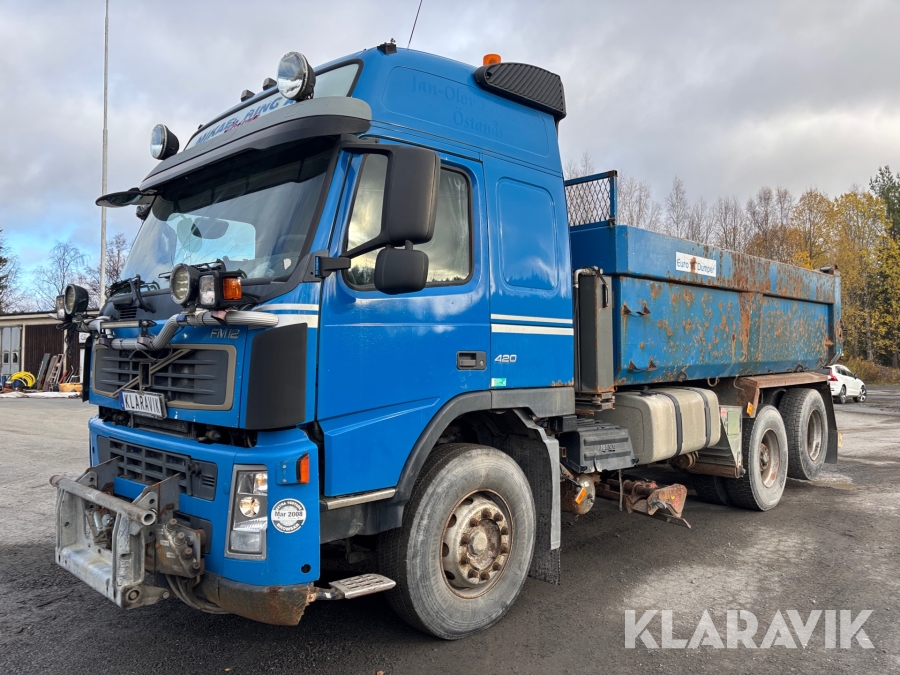 Lastbil Volvo 420 FM 12 Plogutrustad