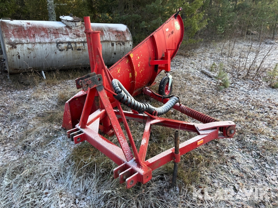 Sidovinge till traktor AB Vretens mekaniska verkstad BV 1100 med trepunktsfäste