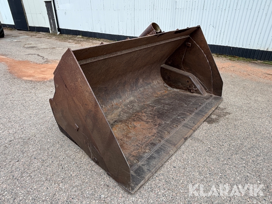 Högtippande skopa 2,5-3m3
