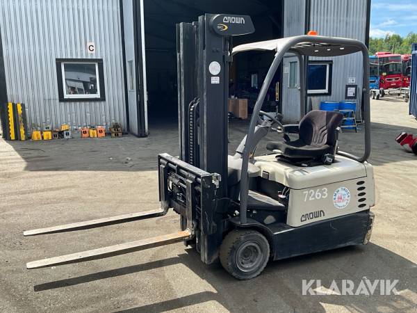 Truck Crown SC 4200 Series med långgafflar