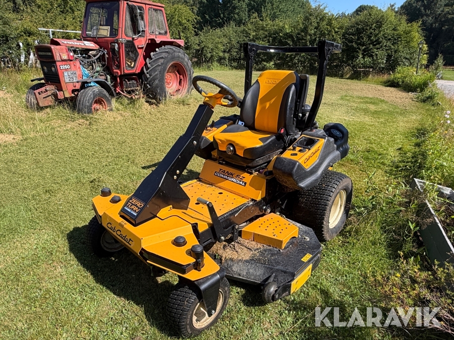 Gräsklippare Cub Cadet Tank SZ commercial