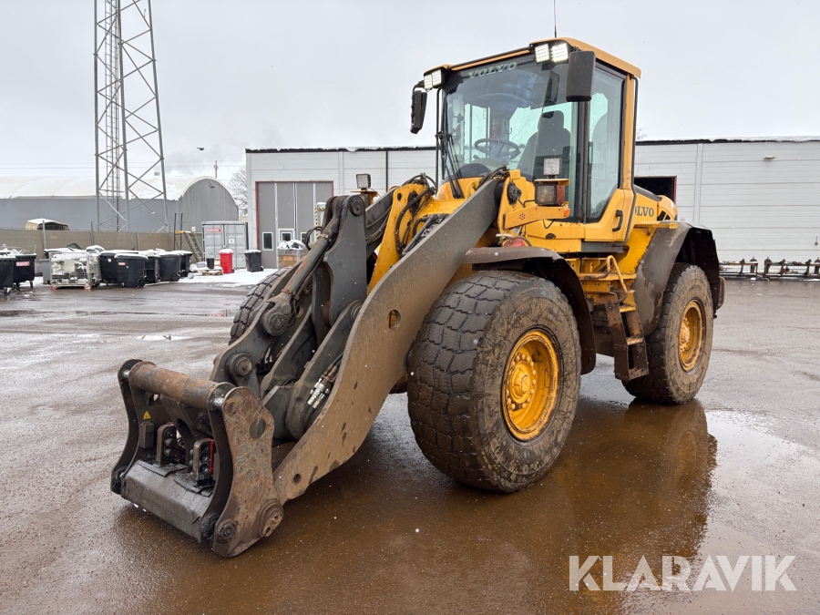 Hjullastare Volvo L70F med långbom & OilQuick-fäste