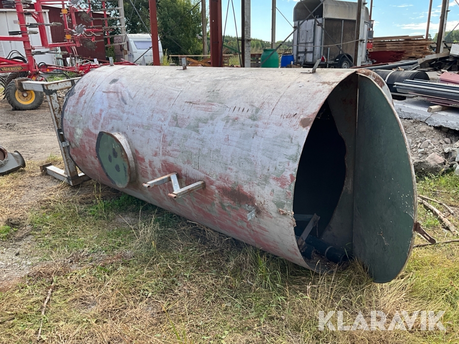Pellets/havre silo för bränning med skruv
