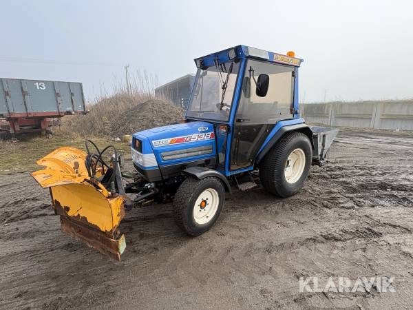 Traktor Iseki TK 538 med vinterutrustning