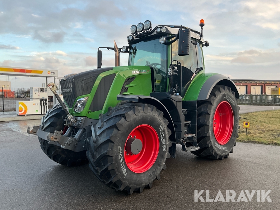 Traktor Fendt 828 Vario S4 Profi Plus