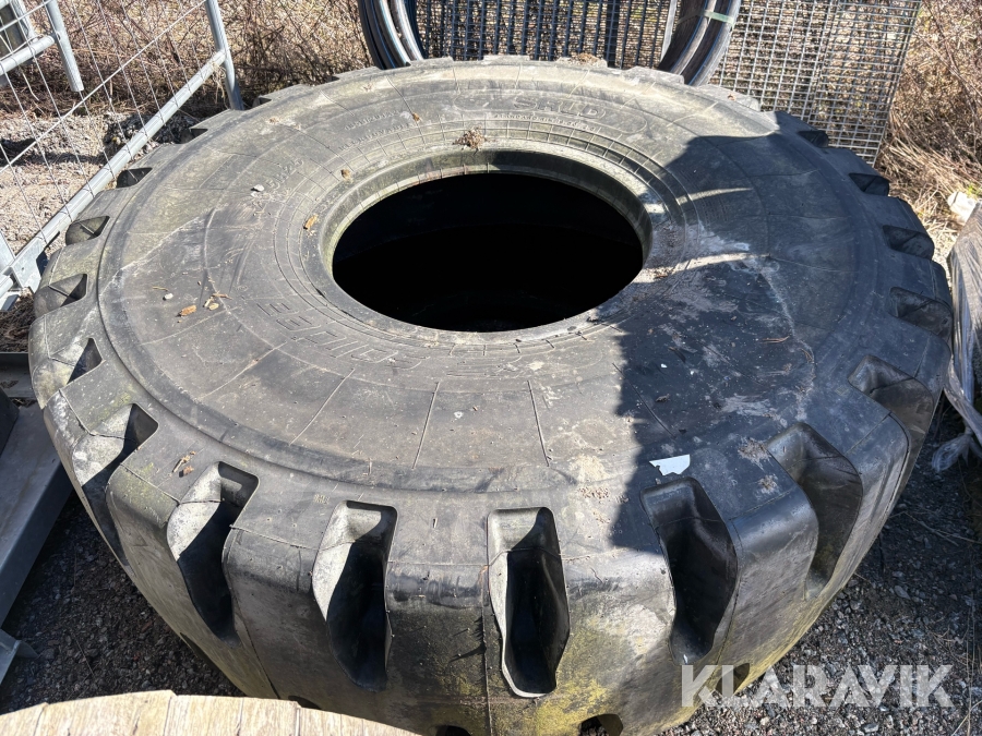 Entreprenaddäck Solideal 23.5R25