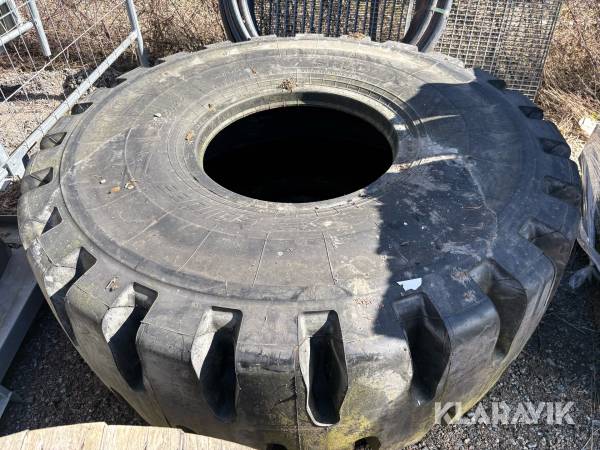 Entreprenaddäck Solideal 23.5R25