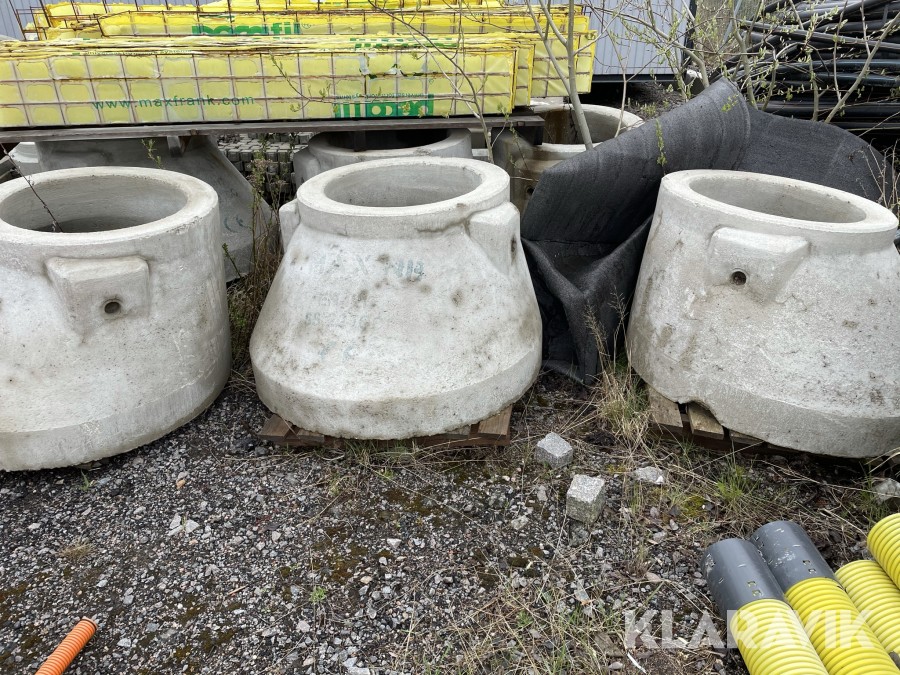 Diverse Betongbrunnar/Betongringar